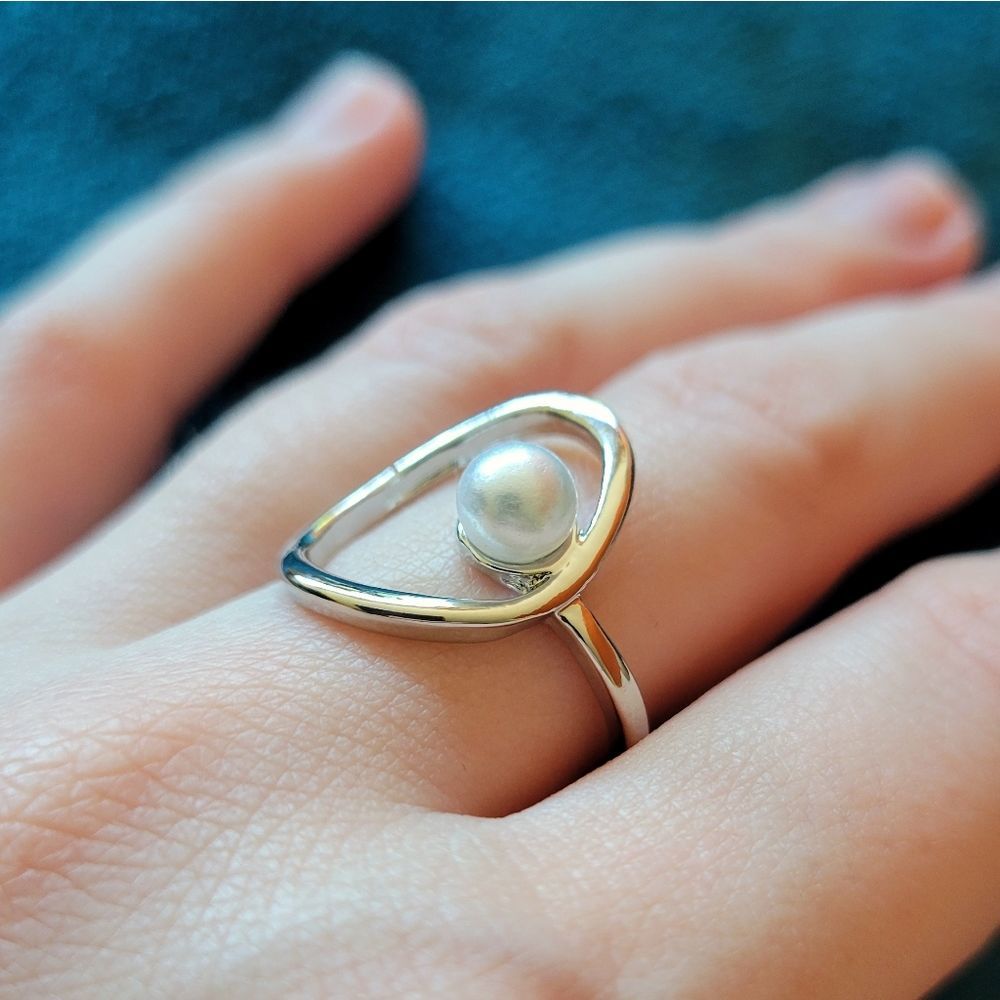 2 for $18❤️‍🔥 Silver Metal Loop Faux Pearl Asymmetrical Ring Size 9 - Picture 6 of 7